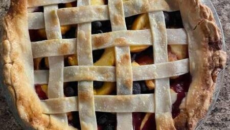 Cherry Berry Peach Pie