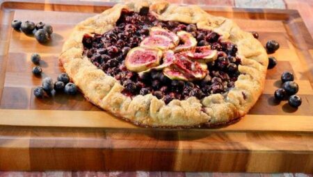 Rustic Blueberry and Fig Crostata