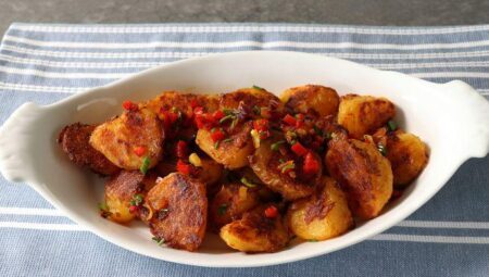 Crispy Oven-Roasted Breakfast Potatoes