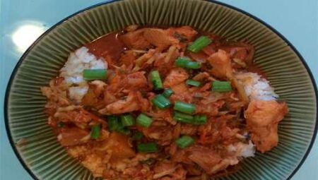 Spicy Hawaiian Slow Cooker Chicken Bulgogi